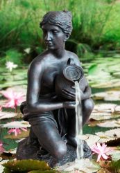 "Isabella" Standbeeld Waterornament